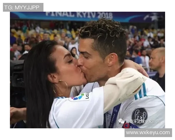 足球明星妻子们的真实生活揭秘亲密瞬间与背后故事全纪录