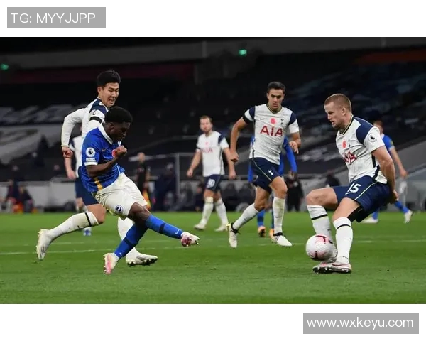 96年AC米兰与申花的经典对决回顾与精彩瞬间分析